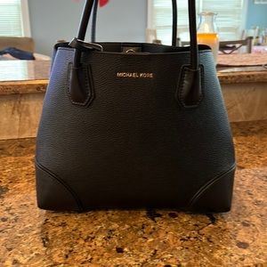 New tags leather bag with wallet Micheal kors purchased from Macys